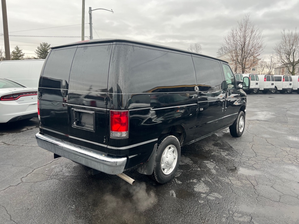 Photo 3 of this FORD ECONOLINE