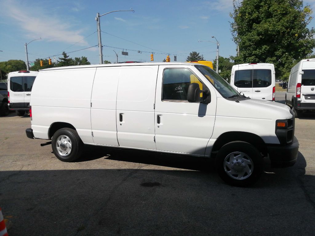 Photo 4 of this FORD ECONOLINE