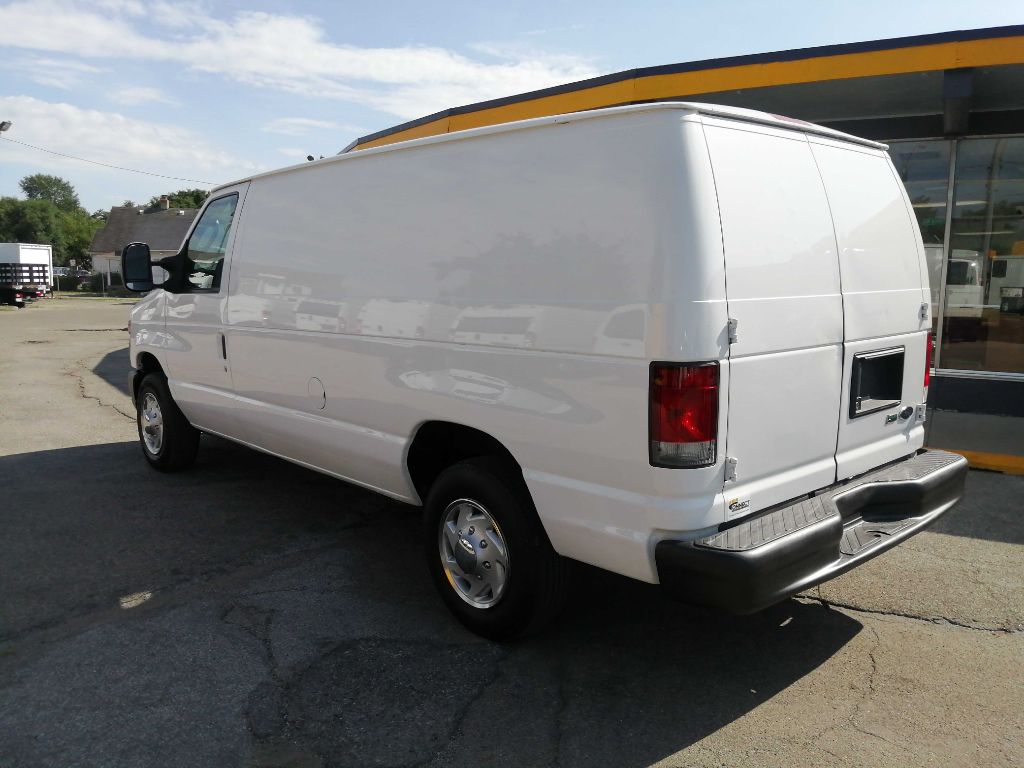 Photo 9 of this FORD ECONOLINE