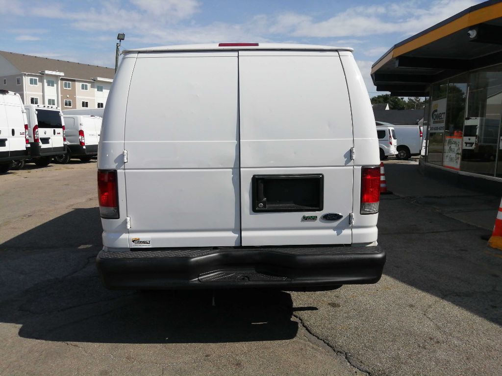 Photo 7 of this FORD ECONOLINE