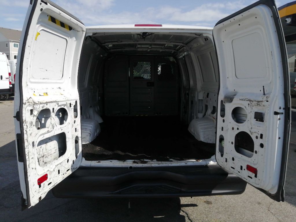 Photo 8 of this FORD ECONOLINE