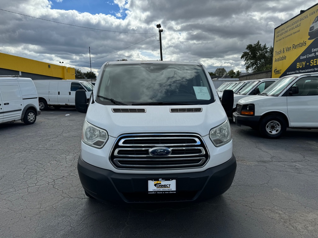 Photo 3 of this FORD TRANSIT