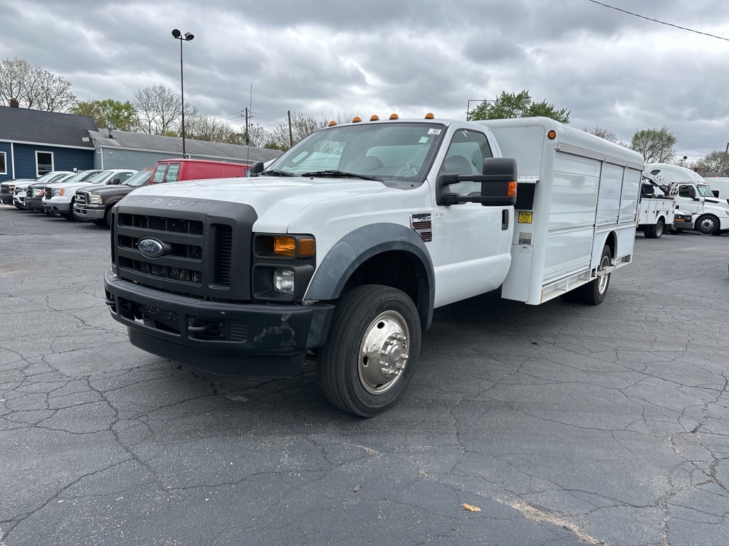 Photo 2 of this FORD F550