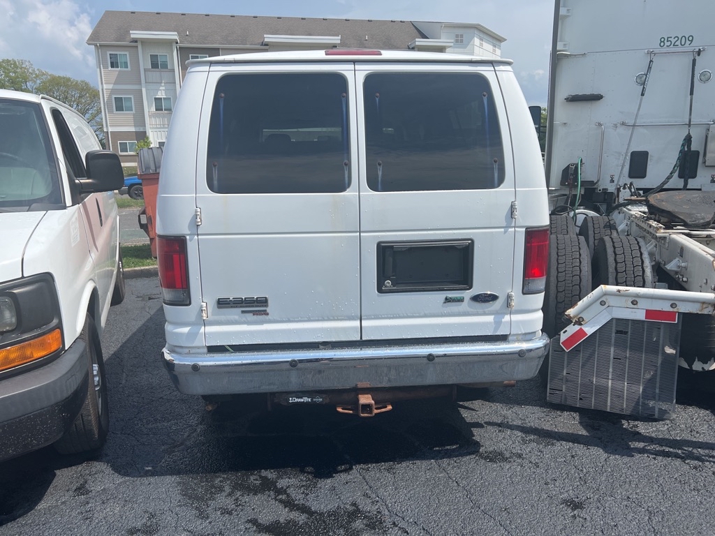 Photo 2 of this FORD ECONOLINE