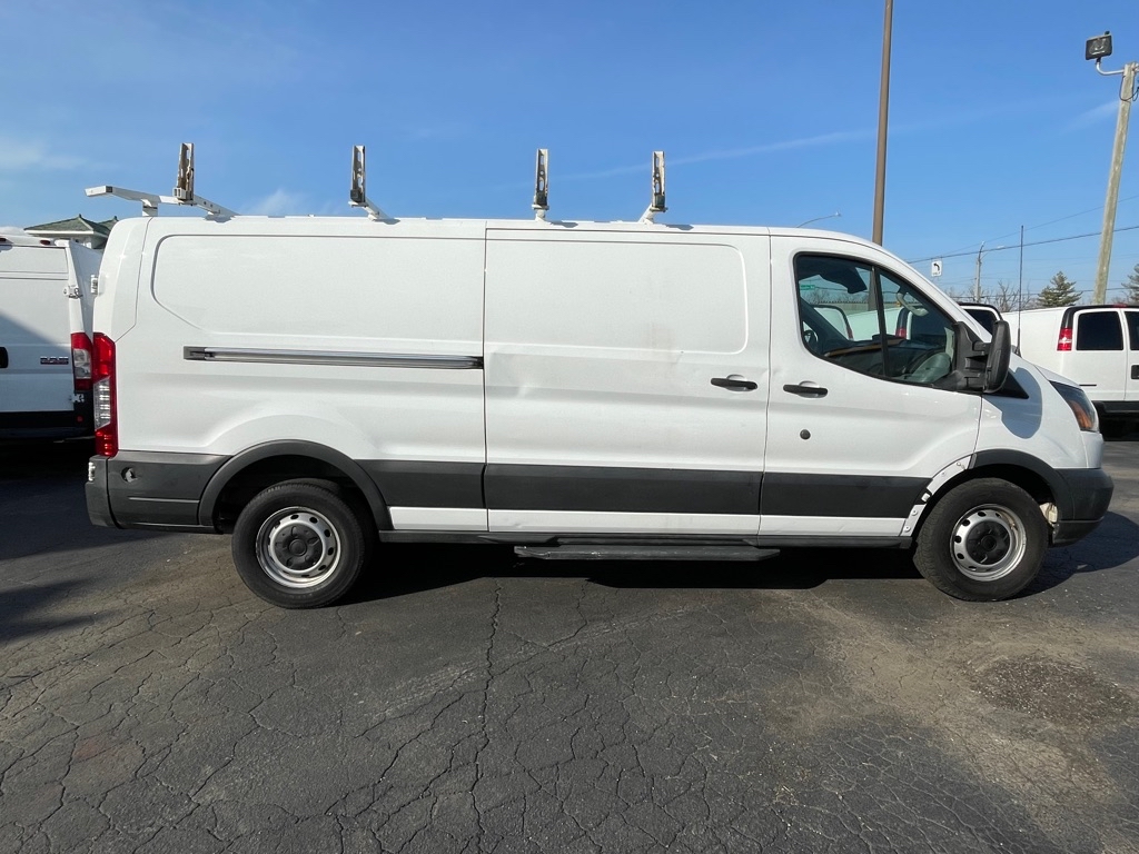 Photo 6 of this FORD TRANSIT
