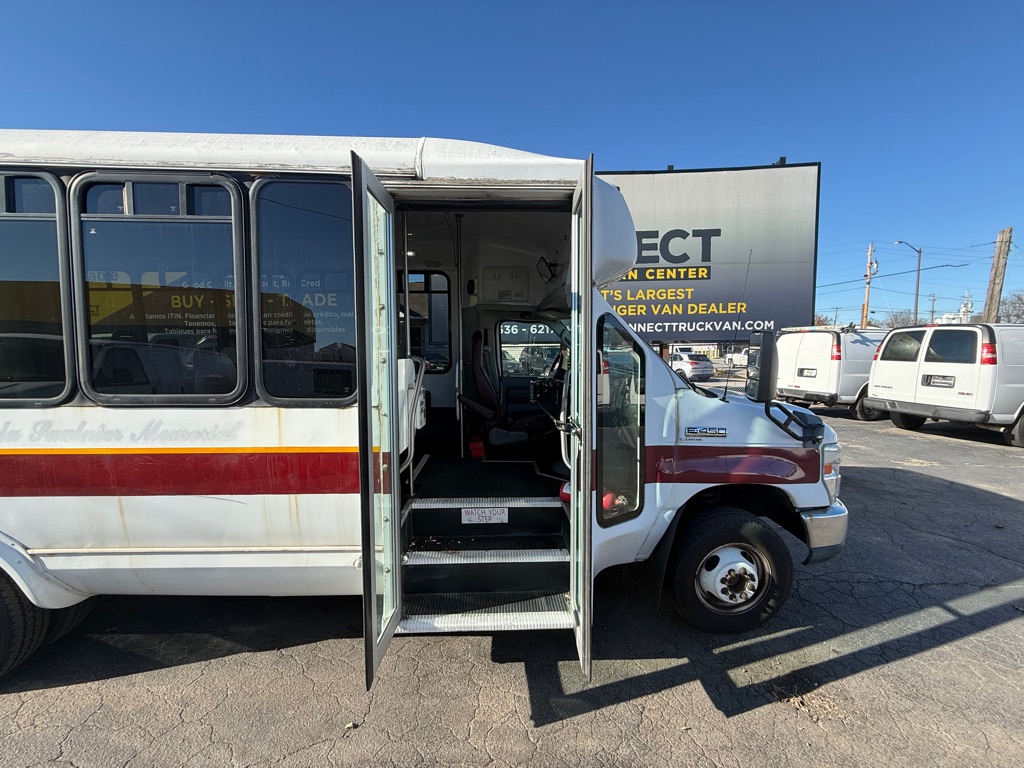 Photo 10 of this FORD ECONOLINE