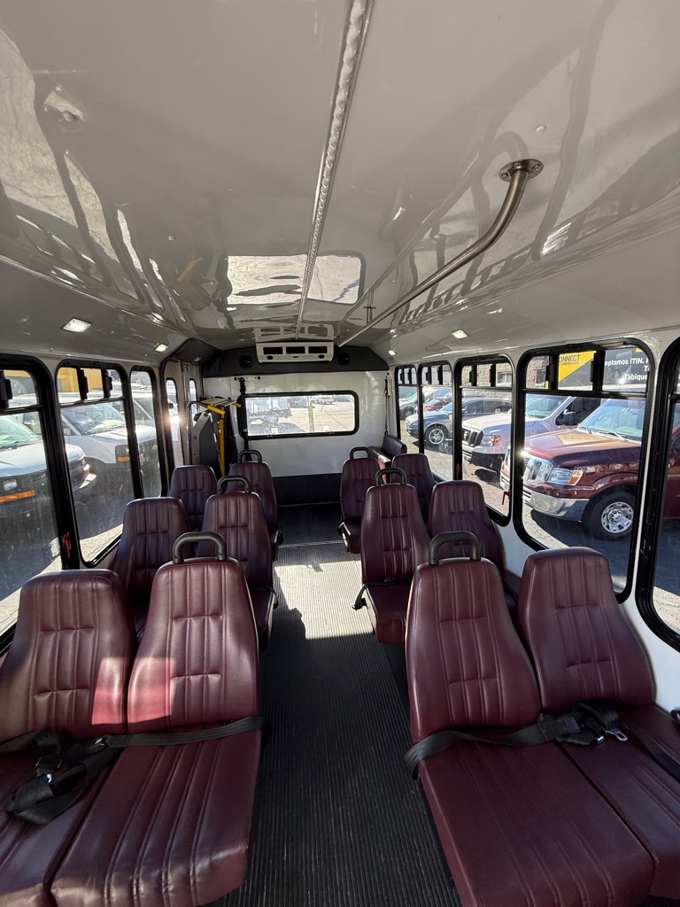 Photo 20 of this FORD ECONOLINE
