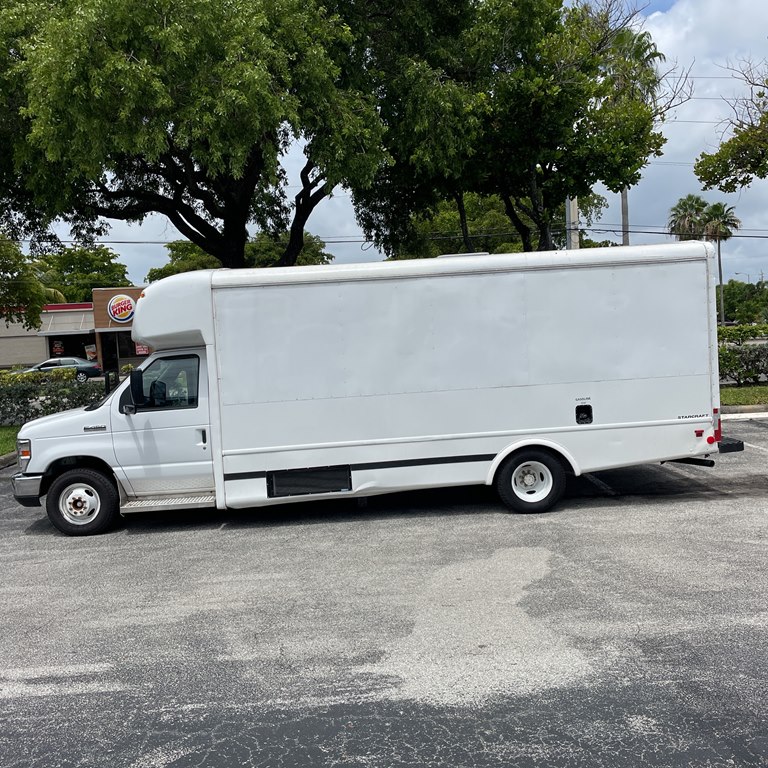 Photo 2 of this FORD ECONOLINE