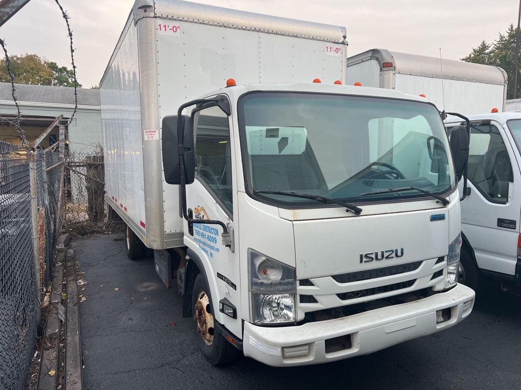 Photo 2 of this ISUZU NPR HD