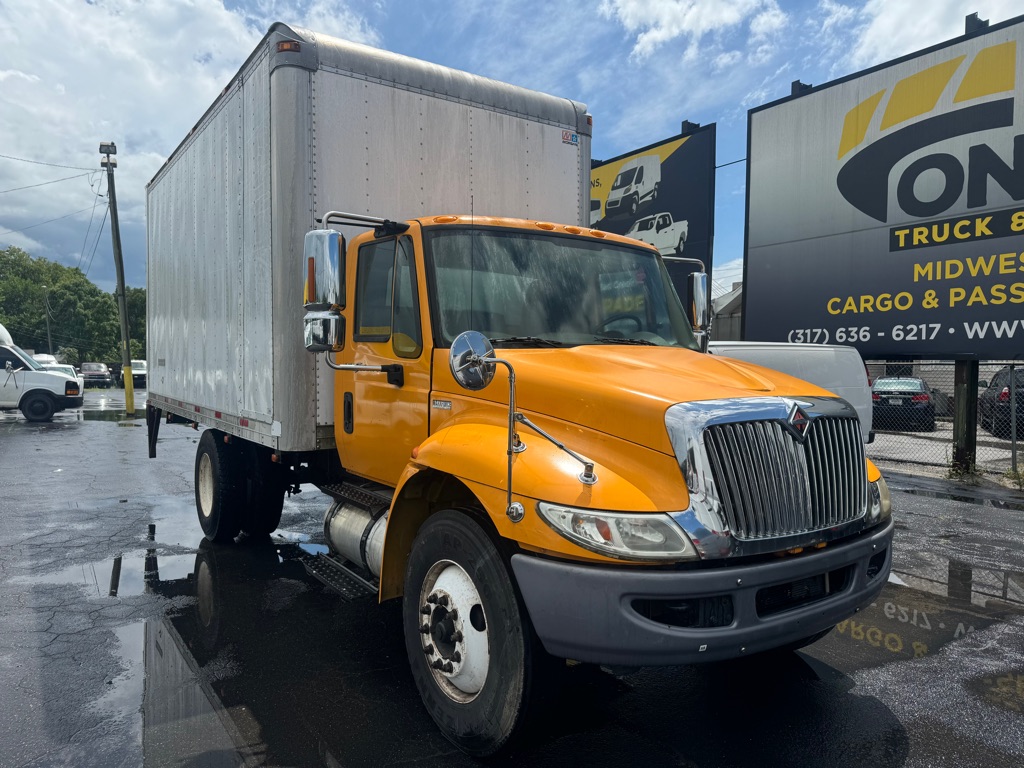 Photo 5 of this INTERNATIONAL 4300
