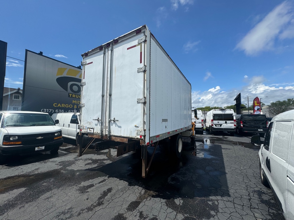 Photo 11 of this INTERNATIONAL 4300