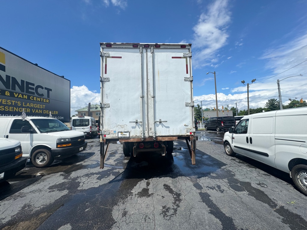 Photo 10 of this INTERNATIONAL 4300