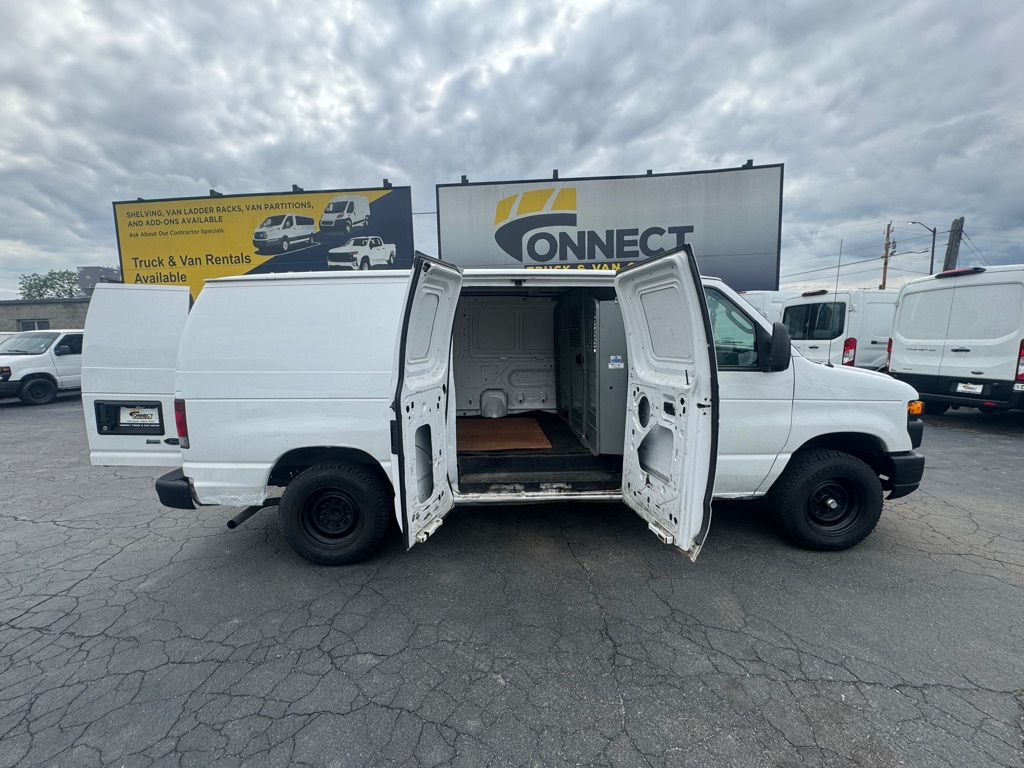 Photo 24 of this FORD ECONOLINE