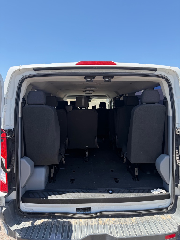 2016 Ford Transit XLT - Photo 6