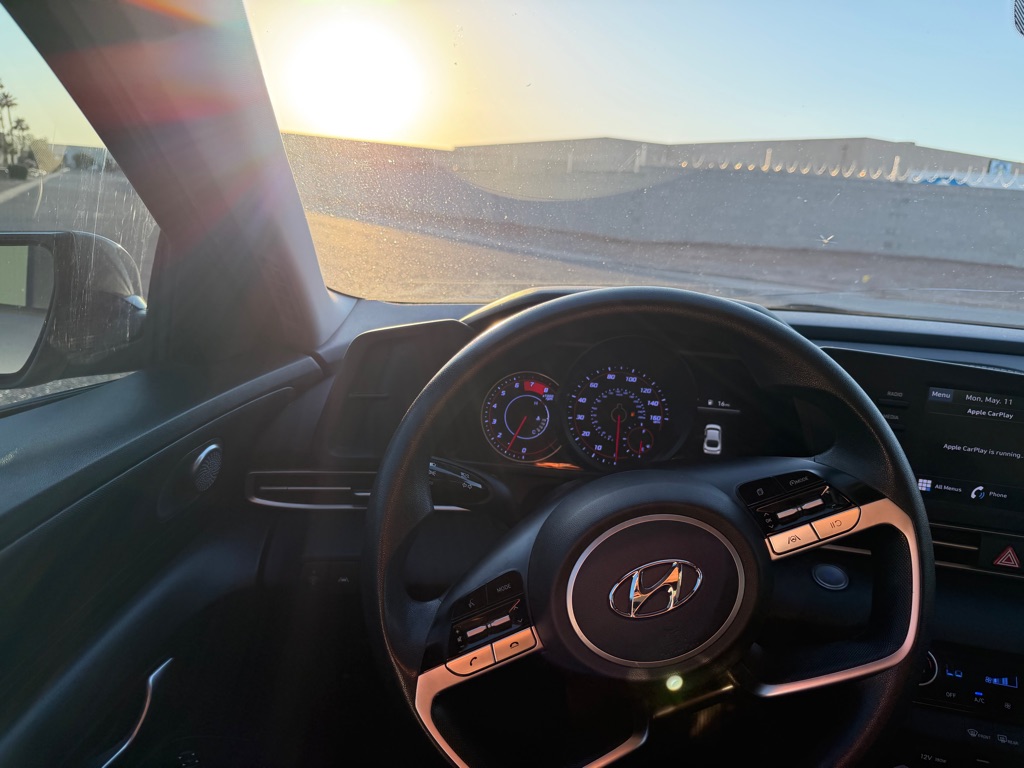 2023 Hyundai Elantra SEL - Photo 9