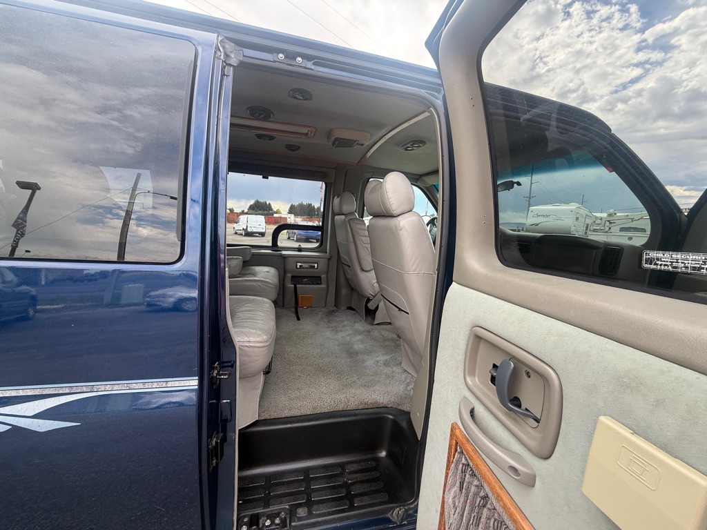 Photo 10 of this GMC CONVERSION SAVANA