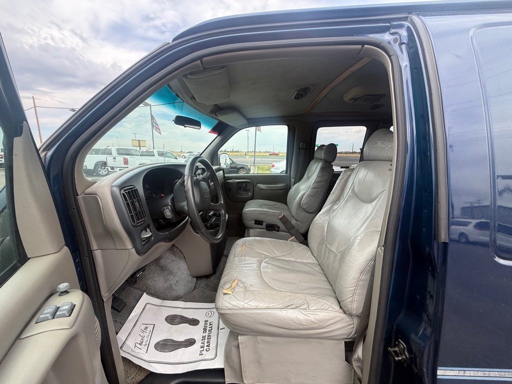 Photo 7 of this GMC CONVERSION SAVANA