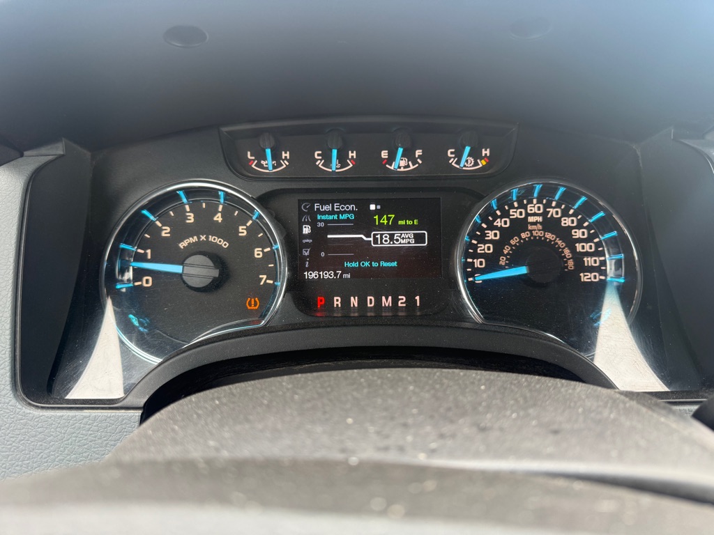 Photo 12 of this FORD CREW F150 XLT