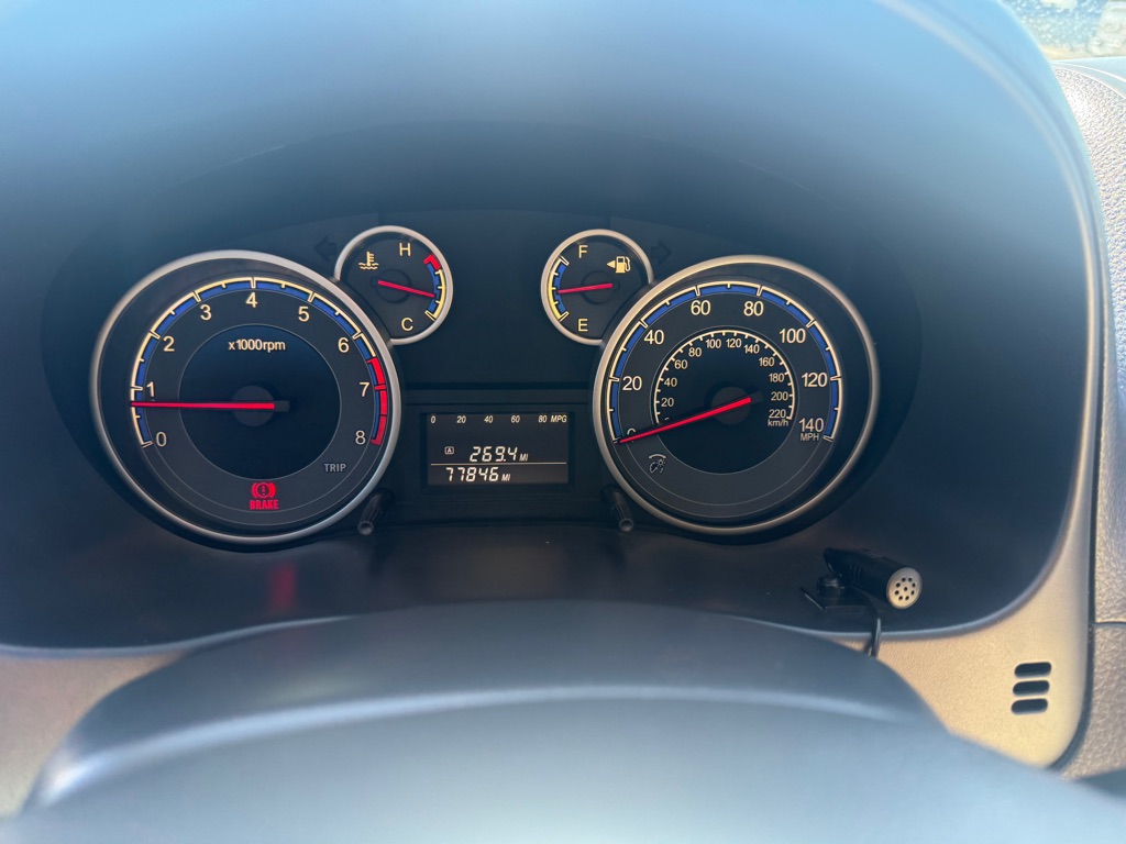Photo 12 of this SUZUKI SX4 LE