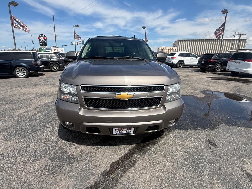 Photo 3 of this CHEVROLET TAHOE LT 4X4
