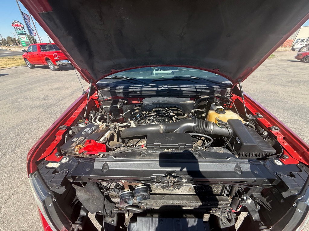 Photo 12 of this FORD CREW F150 FX4