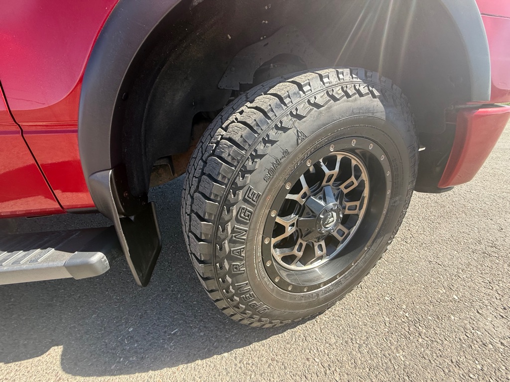 Photo 13 of this FORD CREW F150 FX4