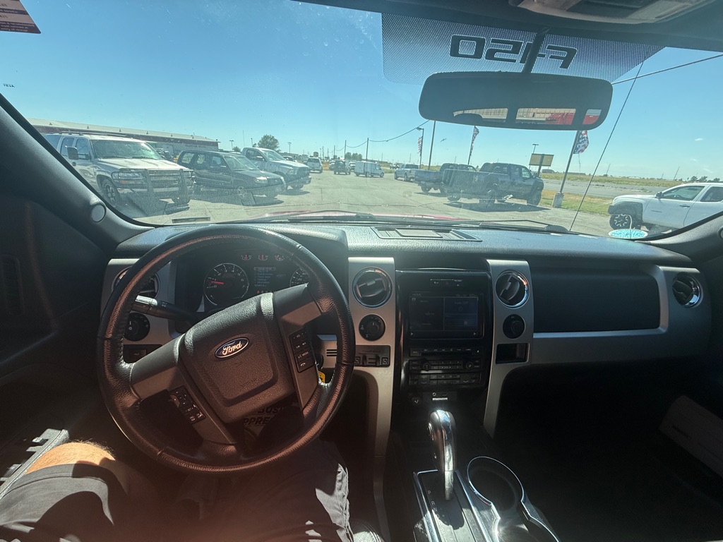 Photo 10 of this FORD CREW F150 FX4