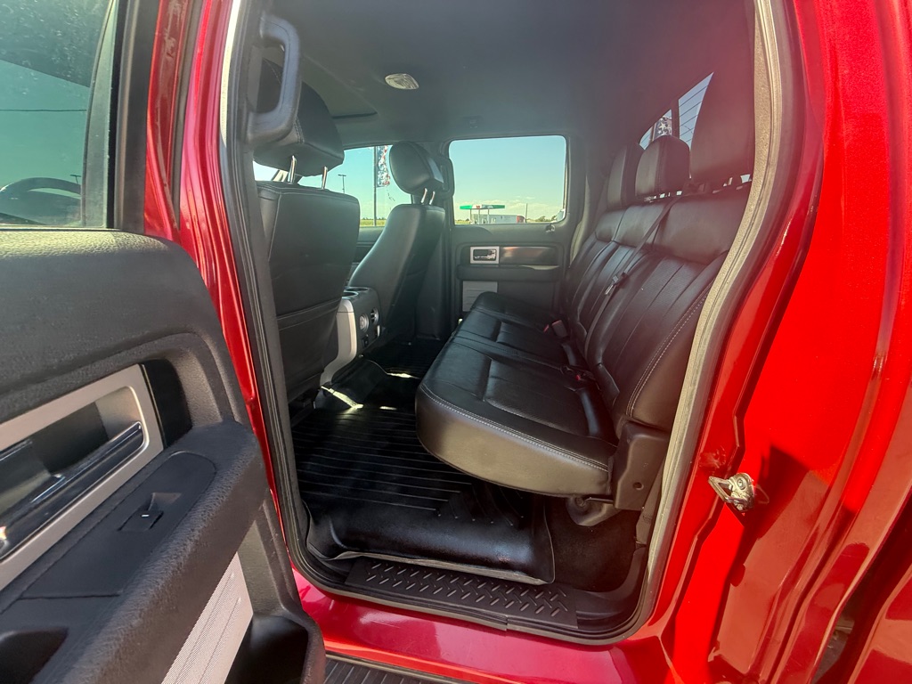 Photo 8 of this FORD CREW F150 FX4