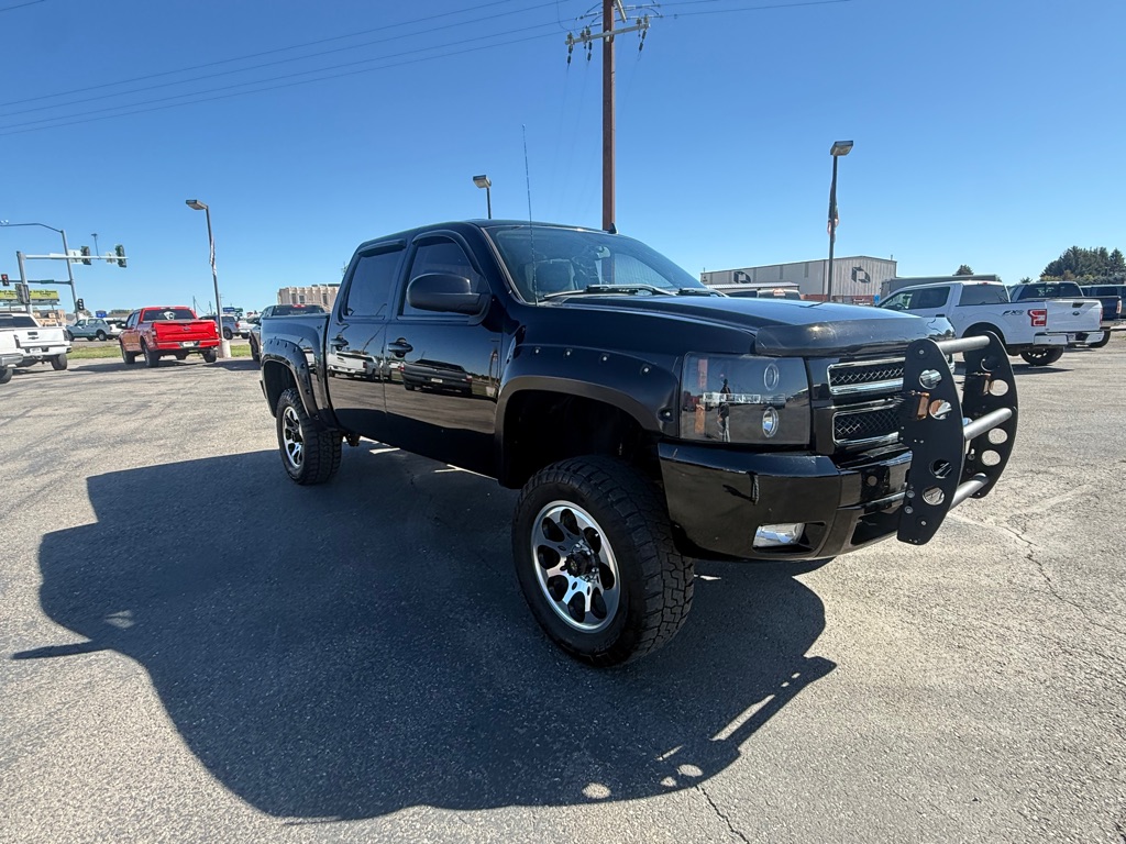 Photo 2 of this CHEVROLET SILVERADO 1500