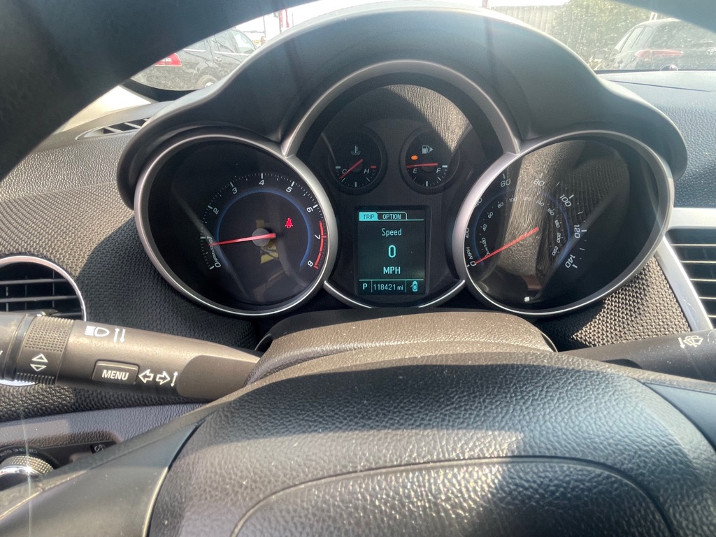 Photo 12 of this CHEVROLET CRUZE