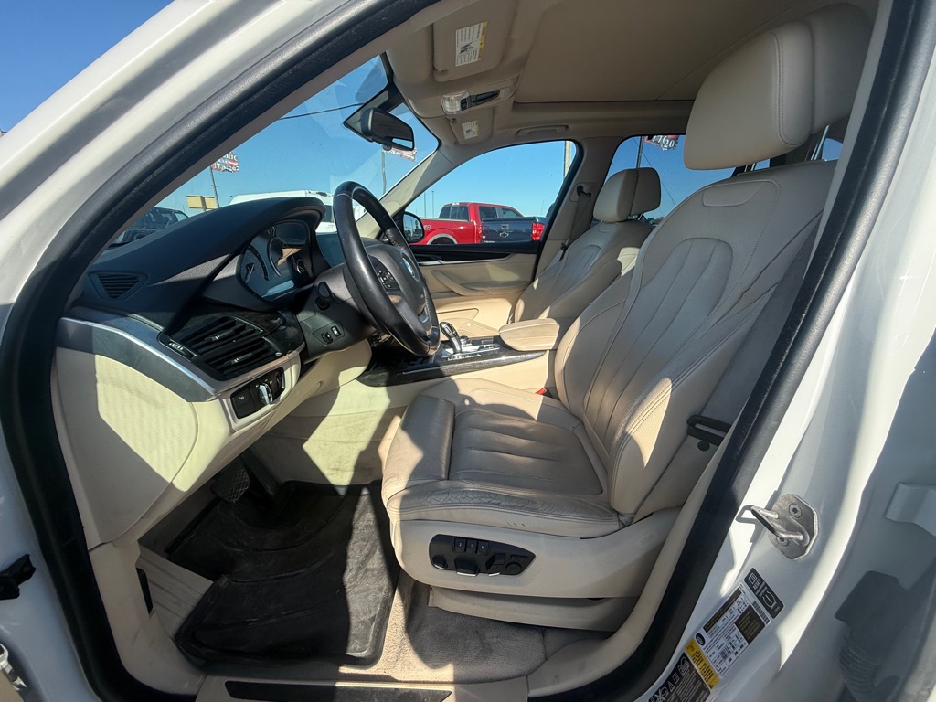 Photo 6 of this BMW X5 AWD