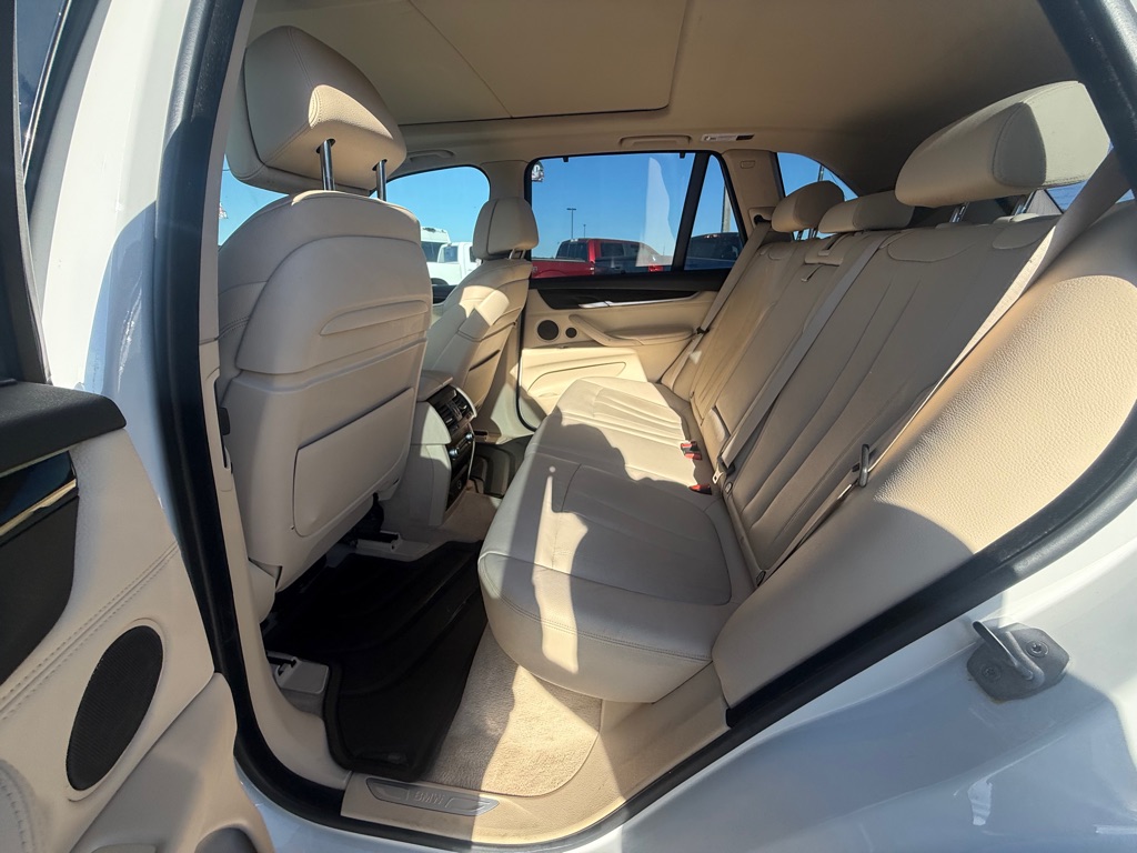 Photo 7 of this BMW X5 AWD