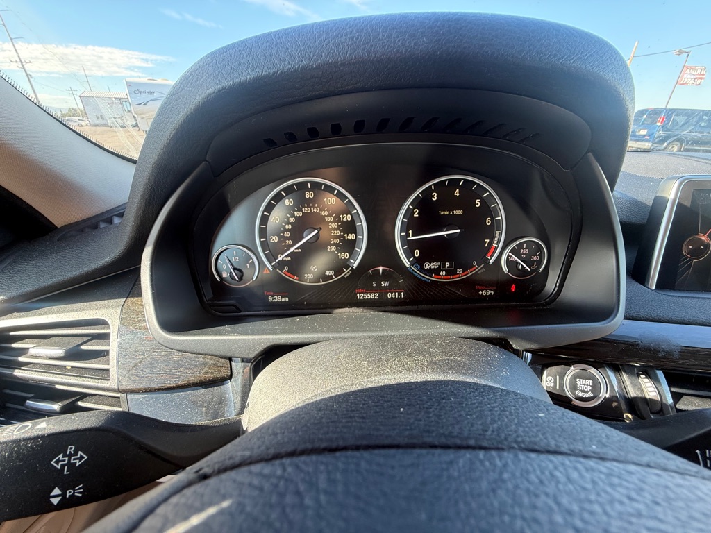 Photo 12 of this BMW X5 AWD