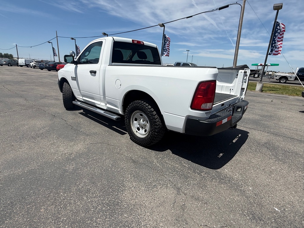 Photo 4 of this RAM REG 1500 ST 4X4