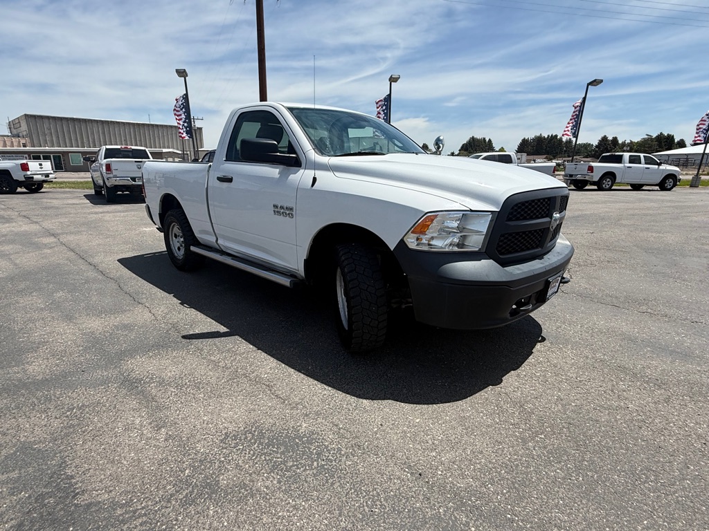 Photo 2 of this RAM REG 1500 ST 4X4
