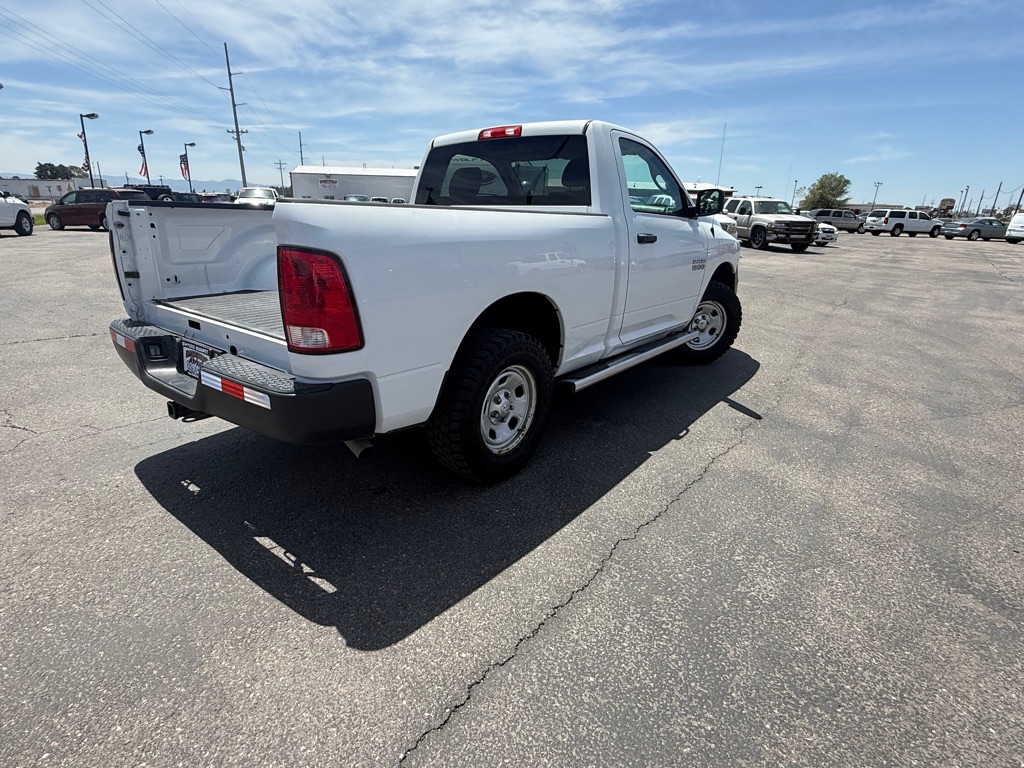 Photo 5 of this RAM REG 1500 ST 4X4