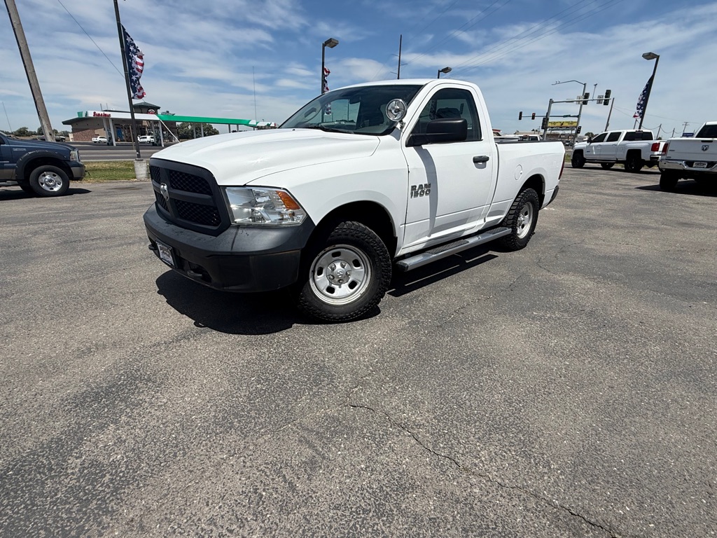 2015 RAM REG 1500 ST  4X4