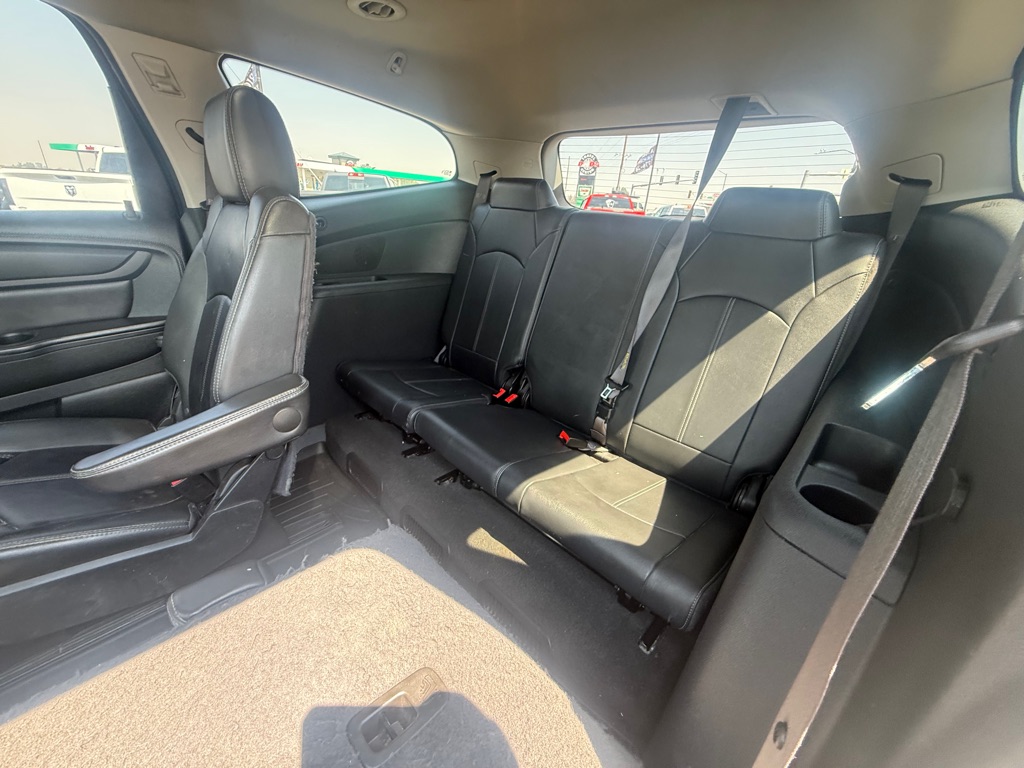 Photo 11 of this CHEVROLET TRAVERSE