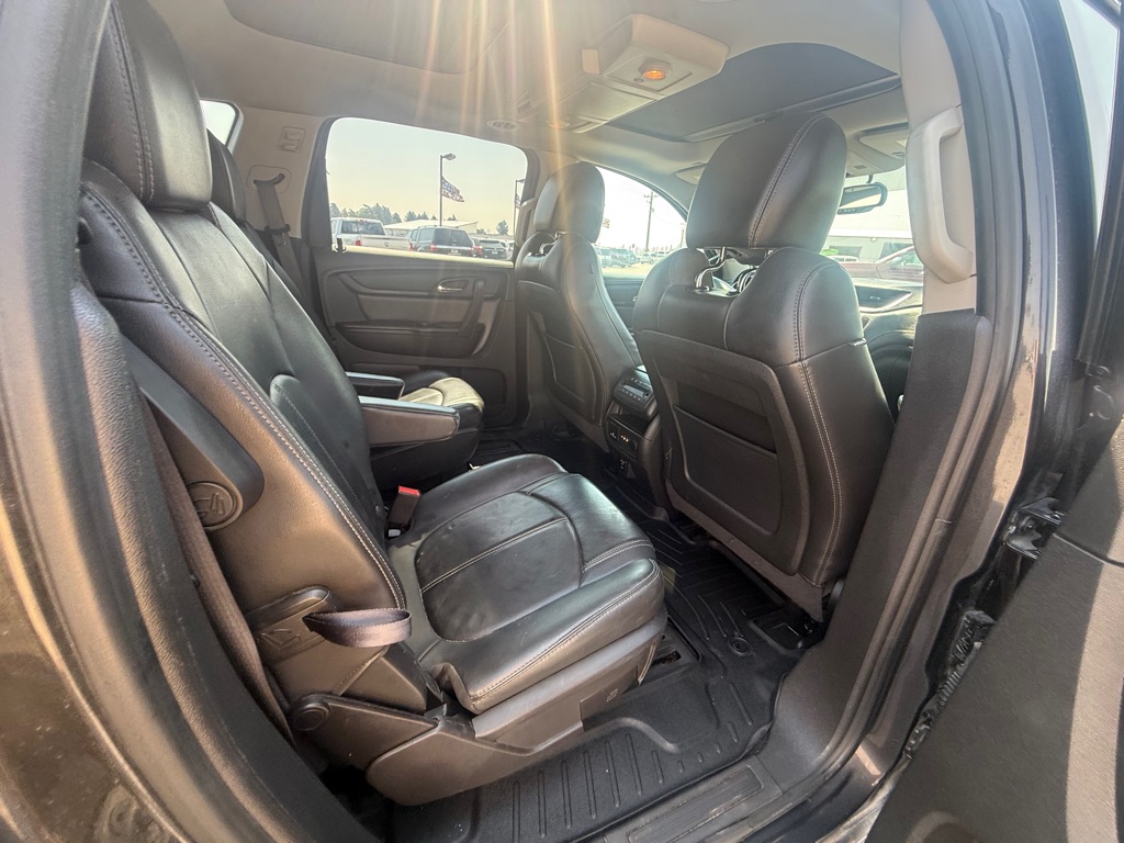 Photo 10 of this CHEVROLET TRAVERSE
