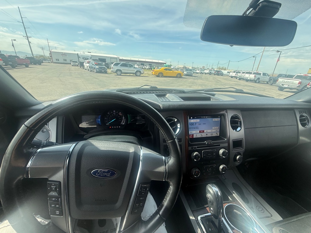Photo 13 of this FORD PLATINUM EXPEDITION EL