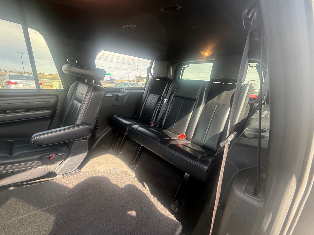 Photo 11 of this FORD PLATINUM EXPEDITION EL