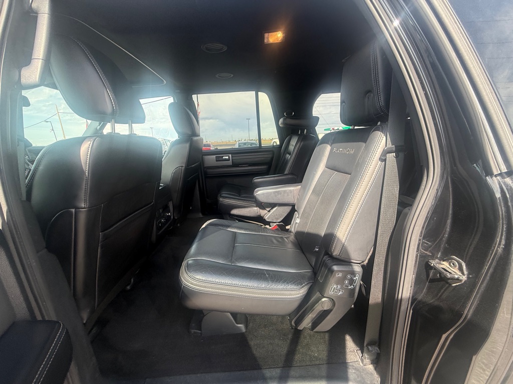 Photo 9 of this FORD PLATINUM EXPEDITION EL