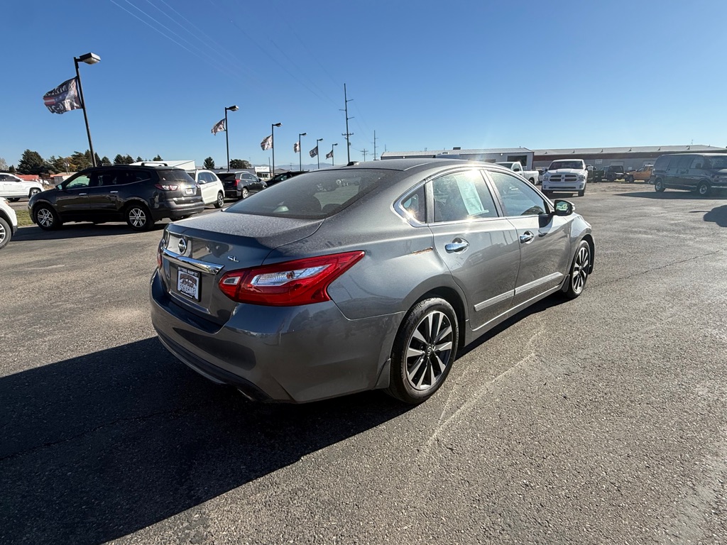 Photo 5 of this NISSAN ALTIMA