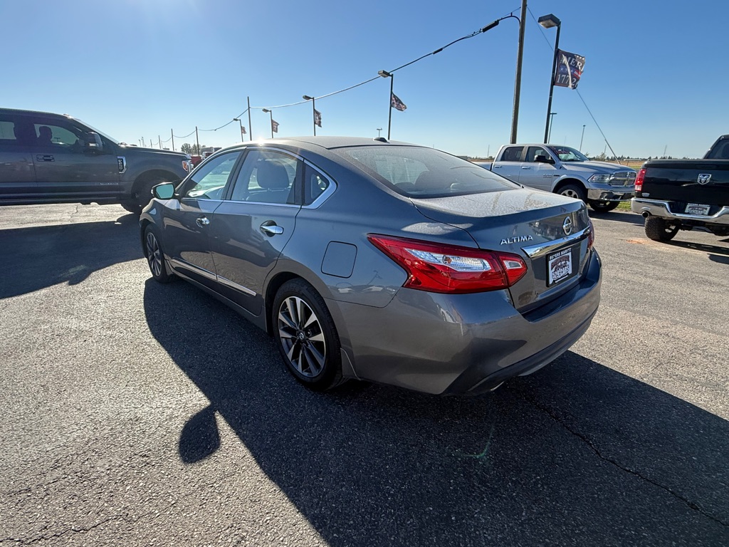 Photo 4 of this NISSAN ALTIMA