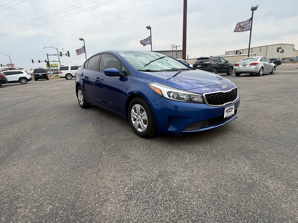 Photo 2 of this KIA FORTE