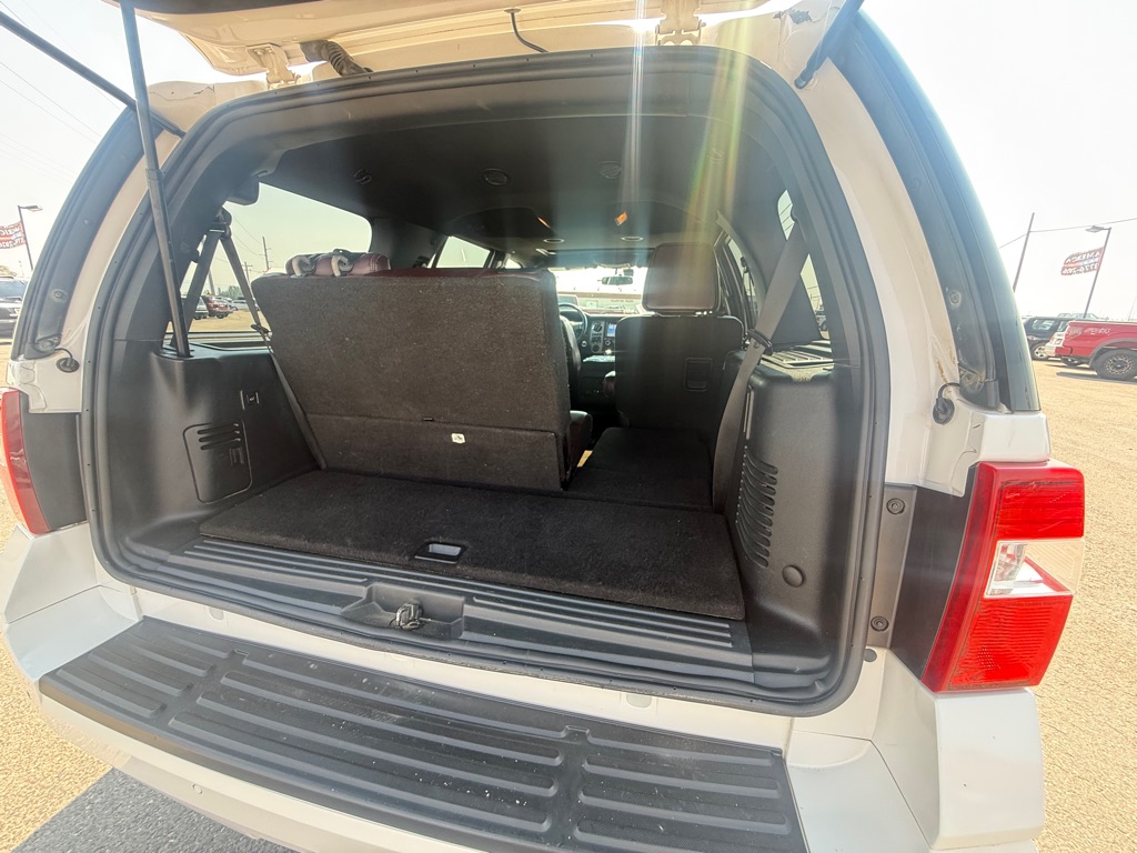 Photo 12 of this FORD PLATINUM EXPEDITION 2X4