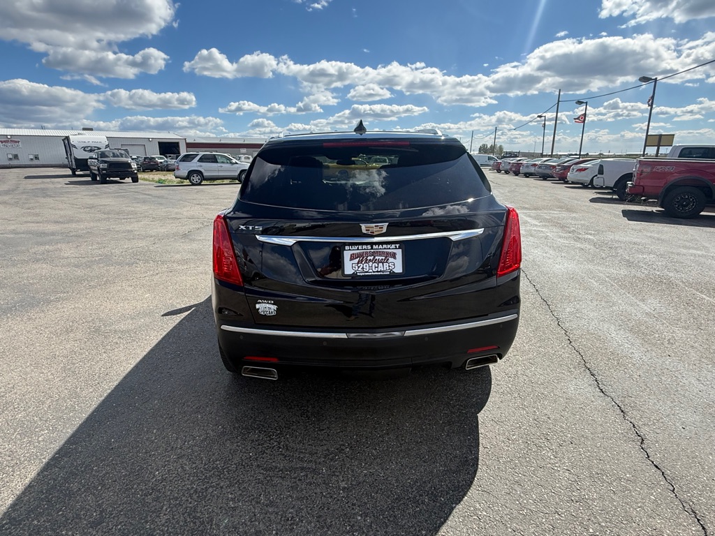 Photo 6 of this CADILLAC AWD XT5 PREMIUM