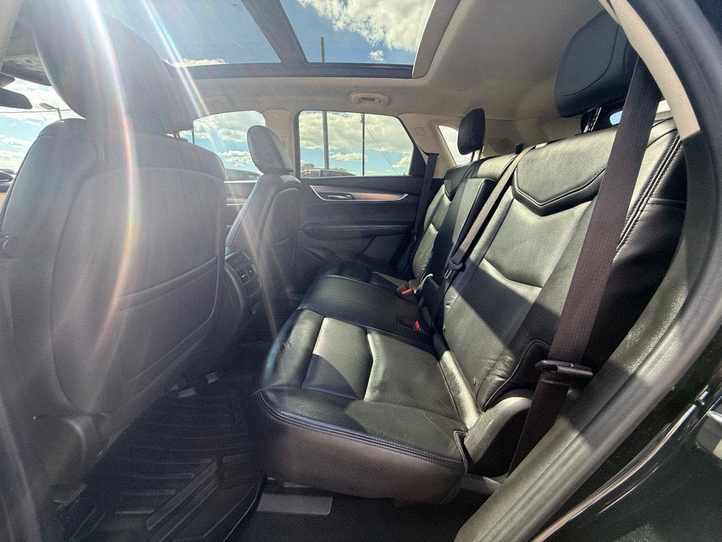Photo 9 of this CADILLAC AWD XT5 PREMIUM
