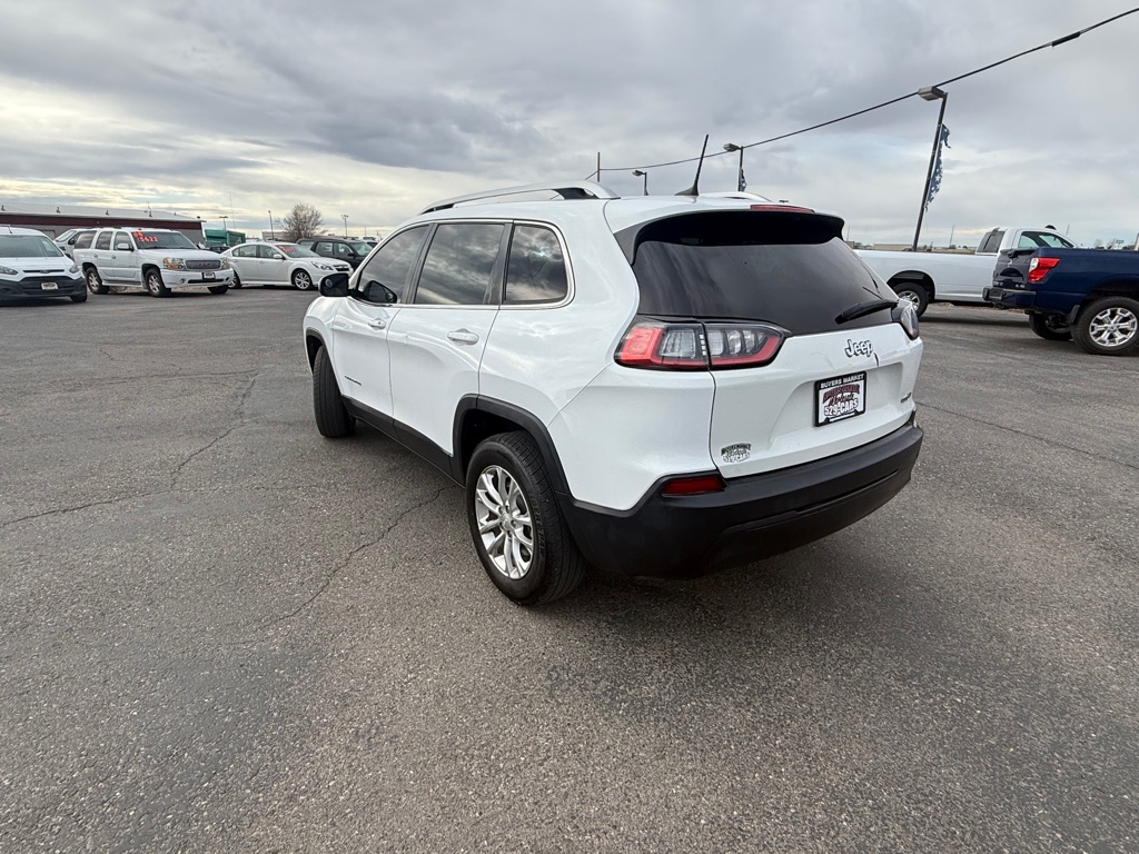 Photo 4 of this JEEP LATITUDE CHEROKEE