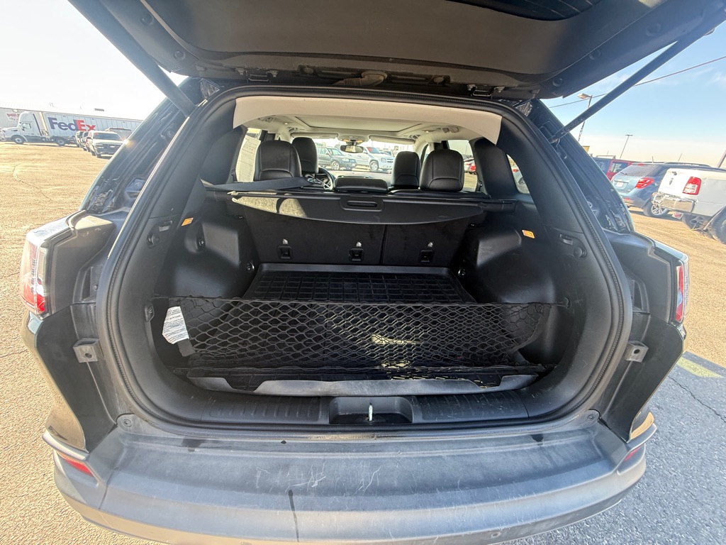 Photo 11 of this JEEP TRAILHAWK CHEROKEE